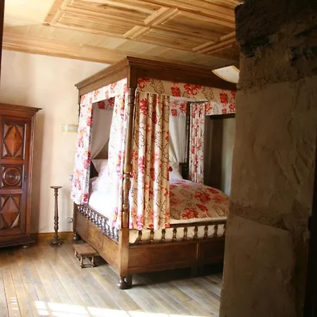 Manoir Du Rivet Bed and breakfast