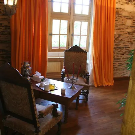 Manoir Du Rivet Bed & Breakfast *